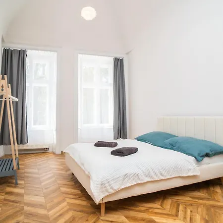 Luxapart I Beautiful Views With Breakfast Apartment